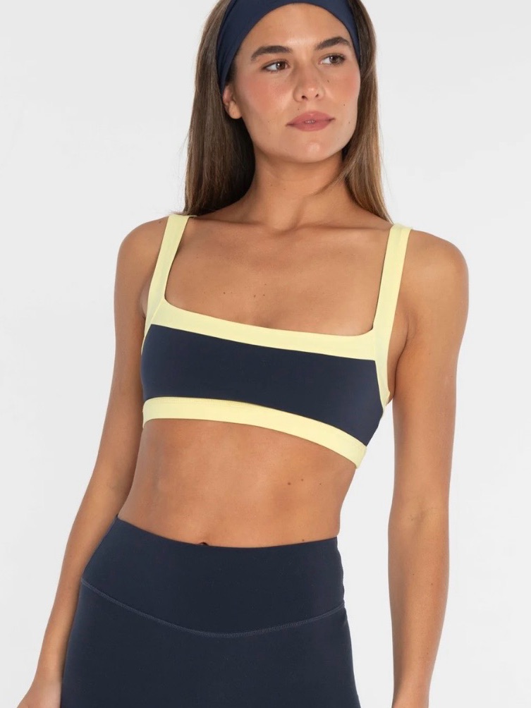 Form Straight Neck Sports Bra In Navy & Lemon | Size S